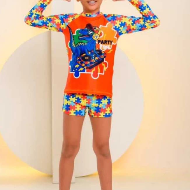 Conjunto Roupa de Praia Autismo Sunga e Blusa com Proteção Solar UV50+ Infantil e Juvenil