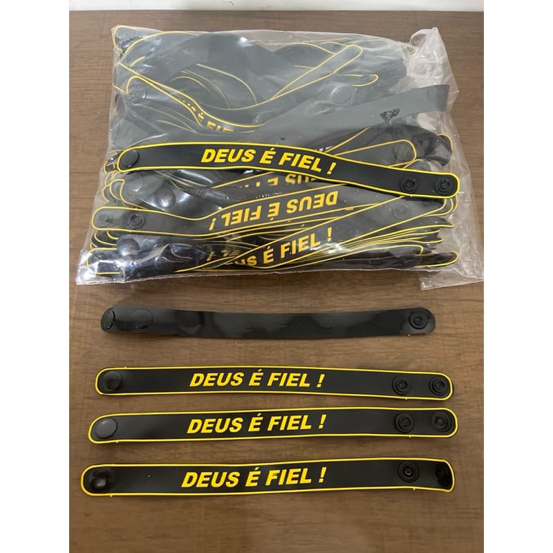 Pacote com 100 Pulseiras “DEUS É FIEL!” – Silicone 23x1,5 cm –Igrejas e Evangelismo