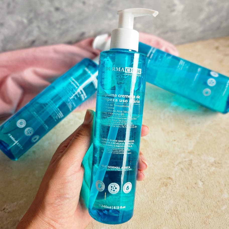 Espuma Cremosa de Limpeza Dermachem - Limpeza Profunda, Pele Normal a Seca - Hidratante e Suave