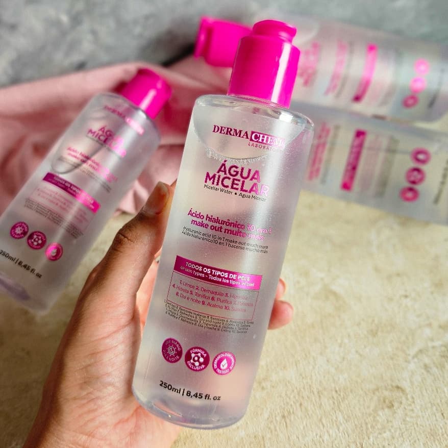 Água Micelar Dermachem 10 em 1 - Ácido Hialurônico - Limpa, Demaquila e Hidrata - 250ml