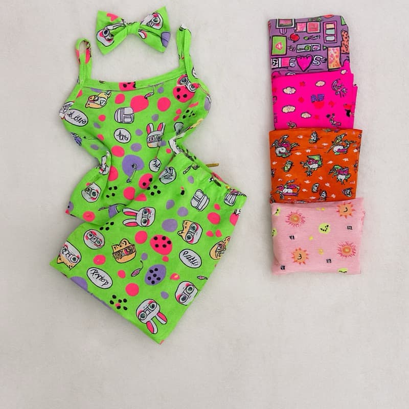 15 itens (5 blusa + 5 short + 5 tiara) alcinha estampada