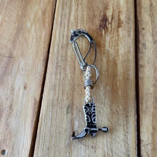 Kit 3 Chaveiros Bota Couro Traçado Com Mosquetão De Cavalo