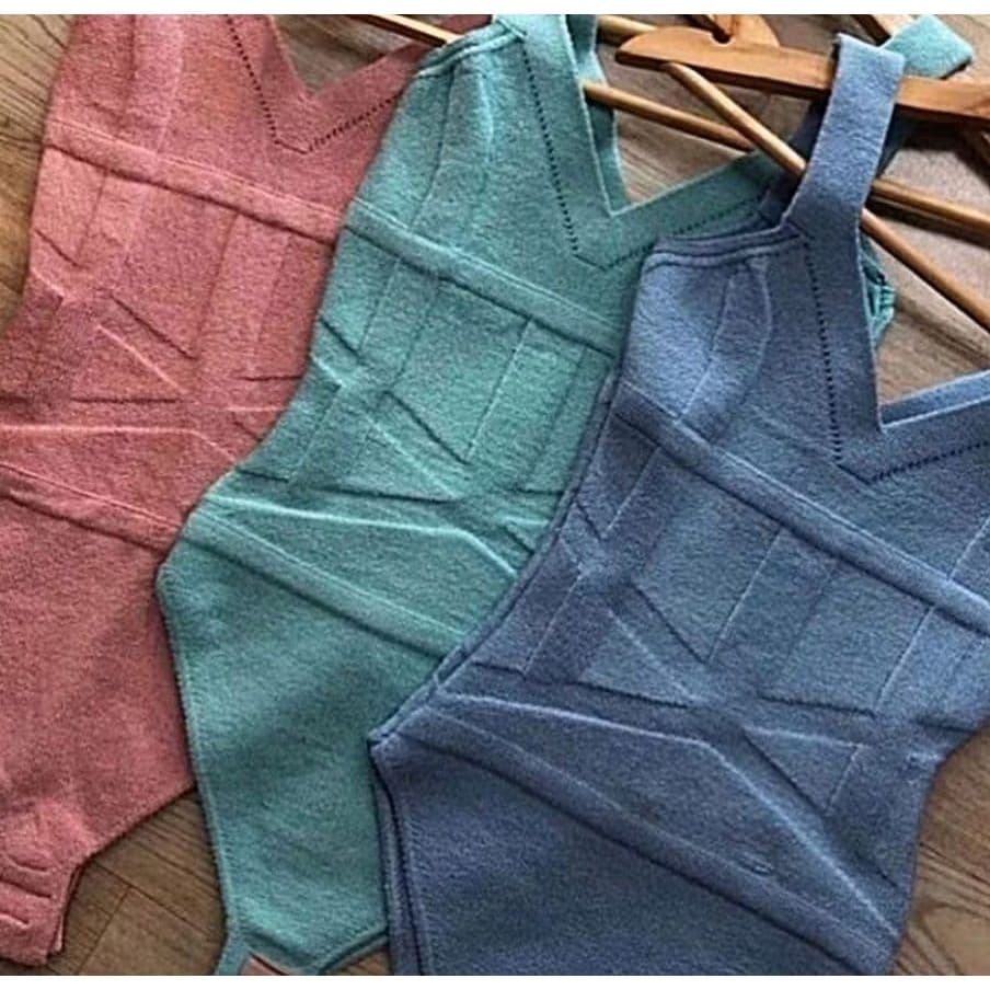 Body Feminino Tricot Regata Decote V Trabalhado Blusa Feminina Estilosa Roupa Feminina Moda Verão