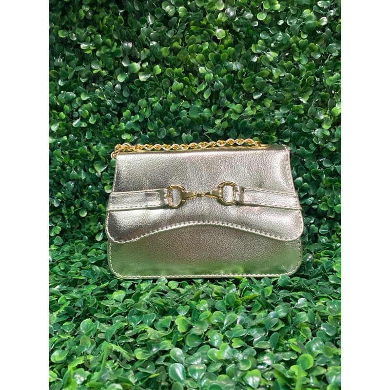 Bolsa Feminina Luxo Elegante e sofisticada com Design Moderno, Alça Corrente, Versátil para eventos,