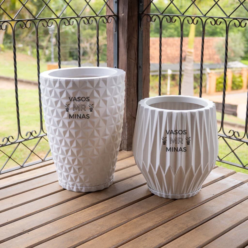 Kit Vasos Decorativos para Sala e Jardim Origami G + Diamante M com pratos