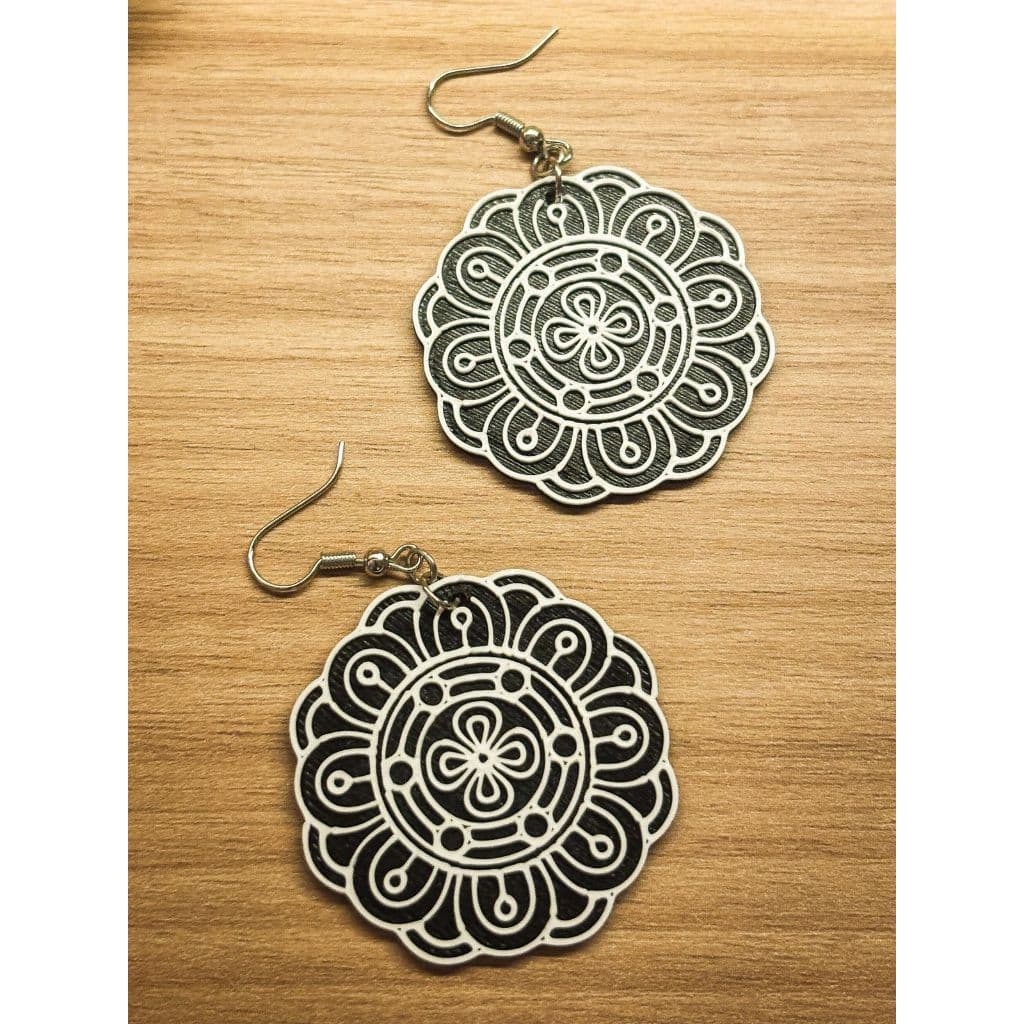 Brinco Mandala Floral 3D: A Beleza da Geometria Sagrada no seu Estilo