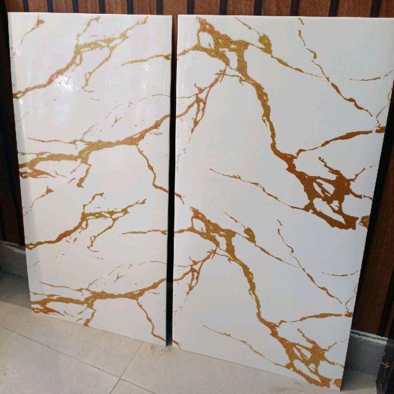 Placa Adesiva Marmorizada Decorativa 30x60cm para Decoração de Entrada ou Mesa de Escritório e Toque Luxuoso