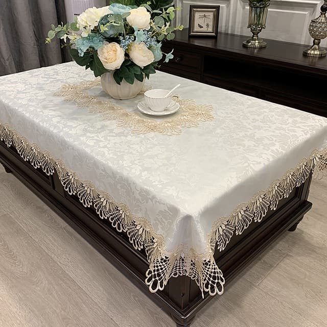 Toalha De Mesa Bordado De Grip 150cm x 220cm Linha Premium/6 Cadeiras