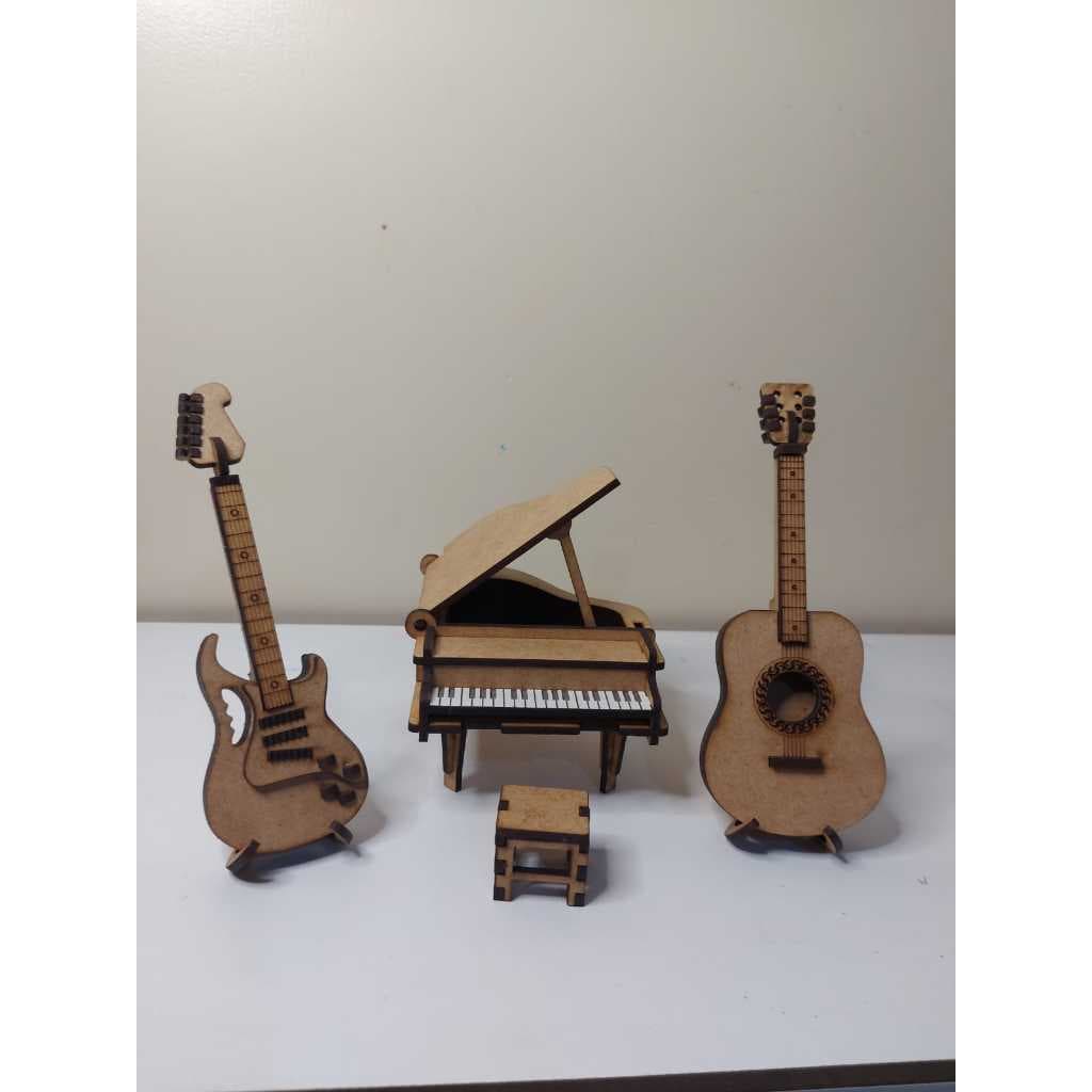 Estrumentos Musicais,  Piano , Guitarra e Violão miniatura  para presente, decoração, lembrancinha feito em MDF cru