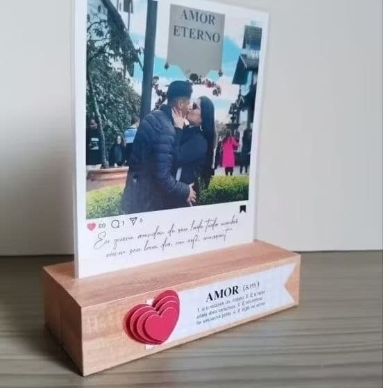 Polaroide Personalizada com Base – Presente Romântico