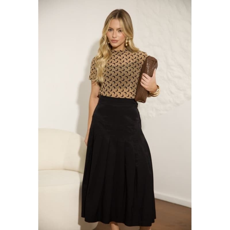 camiseta tule estampada lua feminina gola redonda