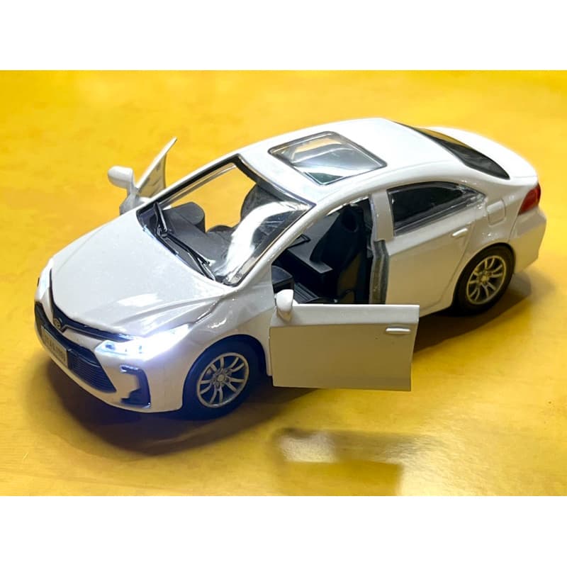 Carrinho Miniatura Toyota Corolla 2020 2021 2022 Escala 1/32