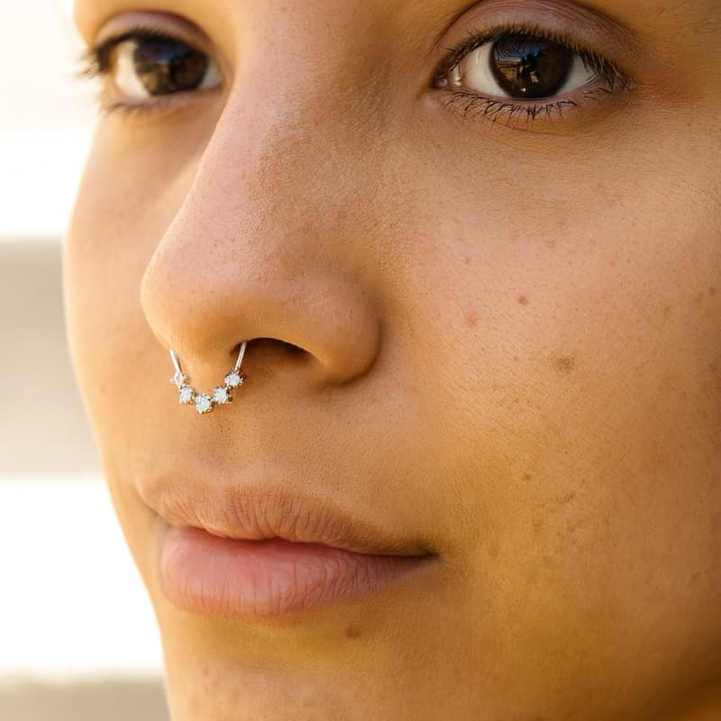 Piercing de Furo Argola Prata 925 cravejado Strass