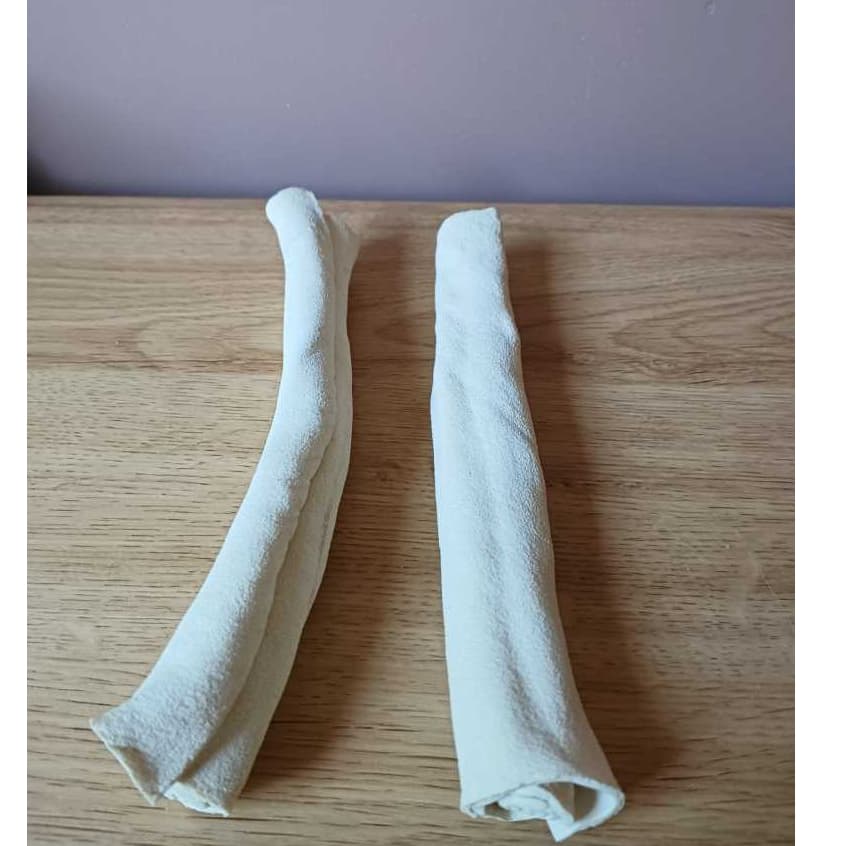 2 Unidades Osso de Couro Bovino Petisco Mastigável Para Cães Tipo Roll  - 22cm