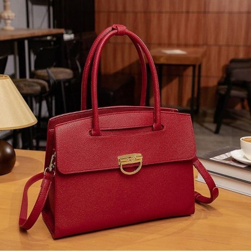 Bolsa Feminina Estruturada Elegante – Couro Sintético Premium, Alça Dupla e Fecho Dourado