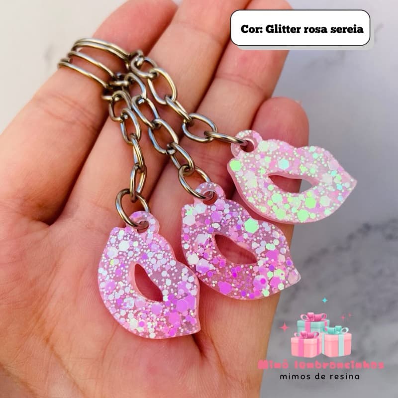 Mini chaveiro boca em resina | Lembrancinha para loja de maquiagem e clientes | Kit 10 a 30 unidades