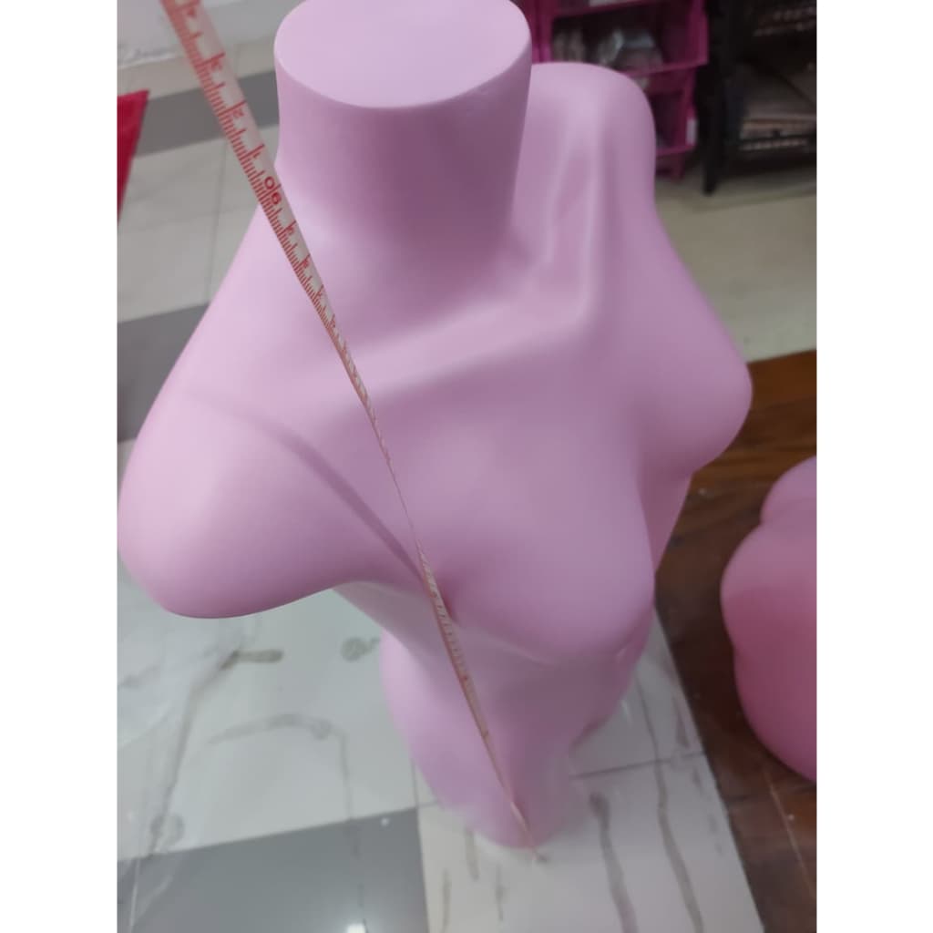Manequim rosa Busto e Expositor para calcinhas fibra