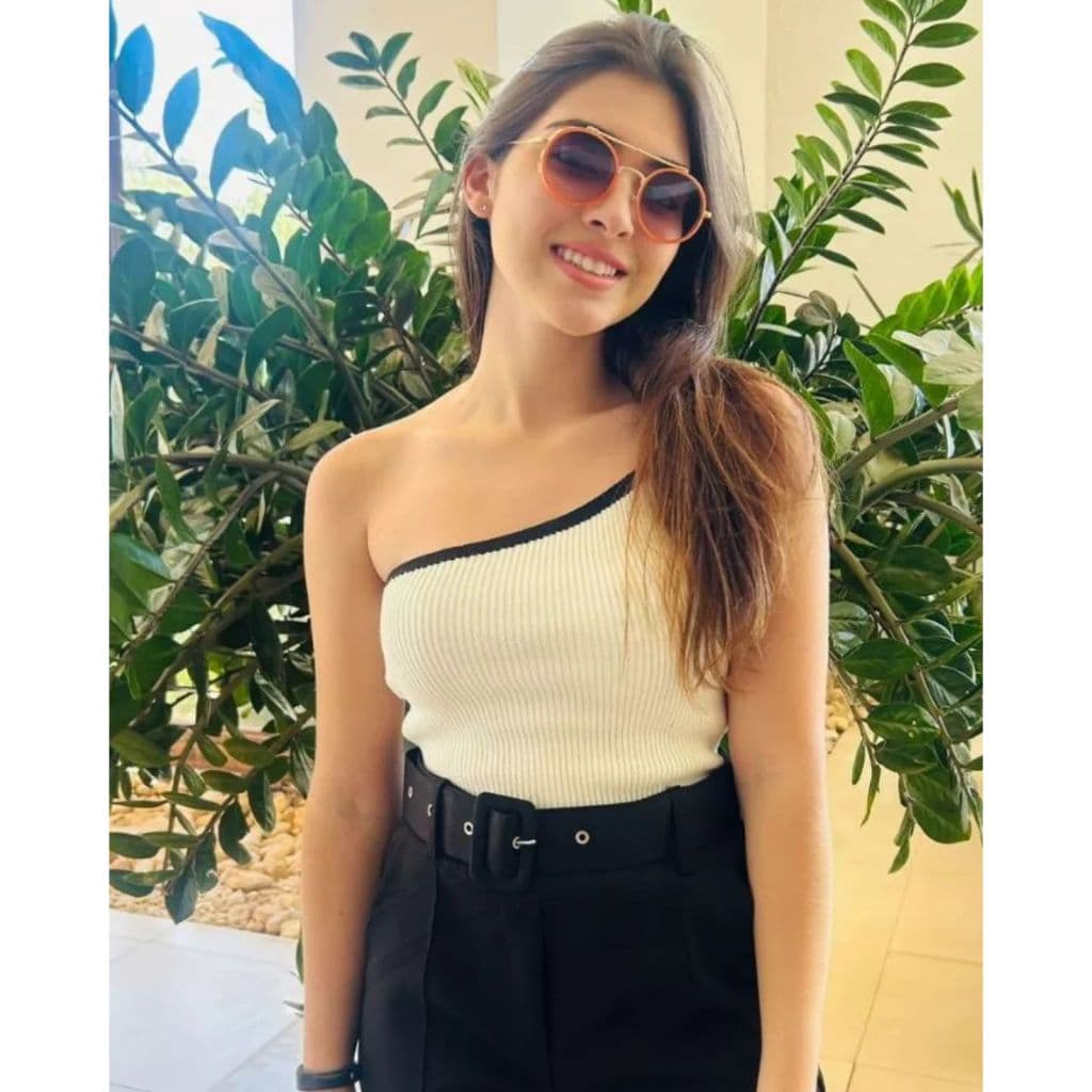 Cropped Feminina Tricô Regata Blusa Uma Manga Só Canelada Um Ombro Só Tricot Moda Verão