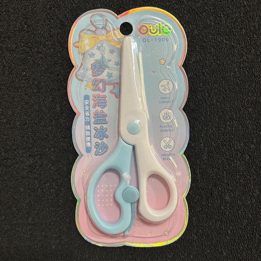 Tesoura Escolar Plástica Azul/Branco 13,5cm 1 unidade