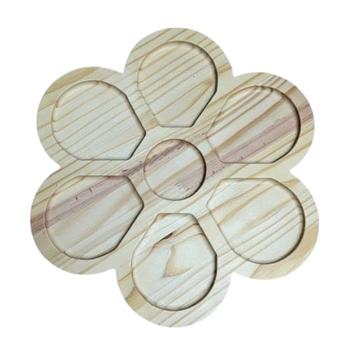 Petisqueira Gourmet Formato Flor em Madeira Pinus com 7 divisões, Petiscos, Frios e Queijos