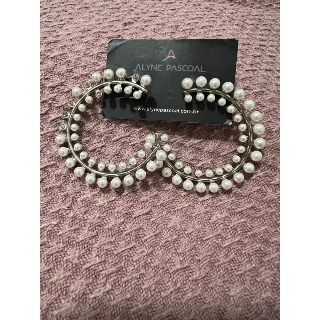 ✨ Brinco Argola com Pérolas  ✨