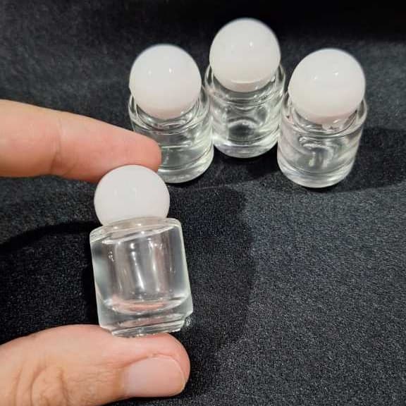 10/30 Mini Frasco em Vidro 5ml Tampa Bola Branca R13 410 Para Perfumes, Essência, Óleo