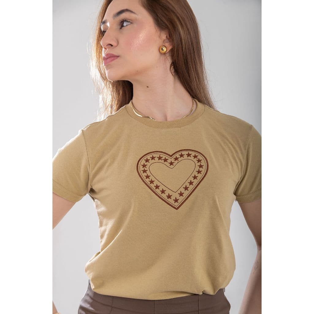 T-shirt Baby loook Moda Feminina, Bordado Coração Country , Estilosa e Confortavel.