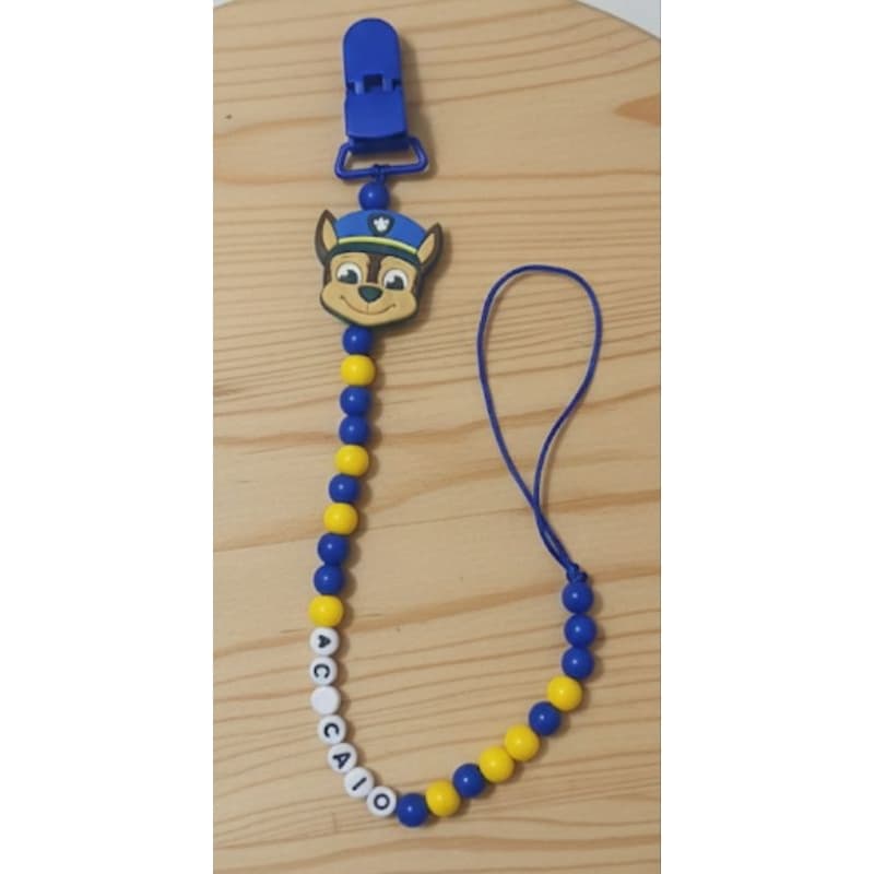 Prendedor de chupeta personalizado com nome menino
