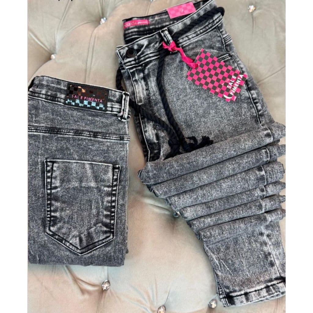 calça jeans feminina bordada sal e pimenta plus size