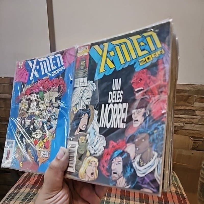 25 Revistas em quadrinho de X-men 2099