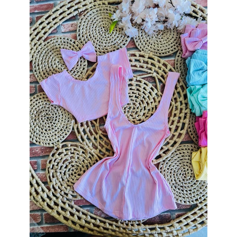 kit Salopete ( Salopete + Blusa + laço de cabelo)
