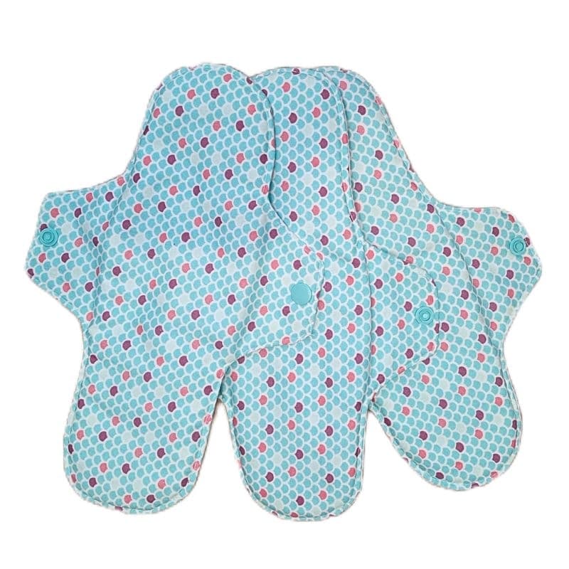 Kit com 3 absorventes ecológicos  reutilizáveis e 1 bolsinha impermeável
