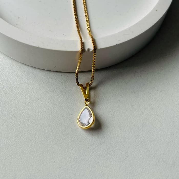 Colar Corrente Veneziana Ponto de Luz Gota Dourado Folheado a Ouro 18k