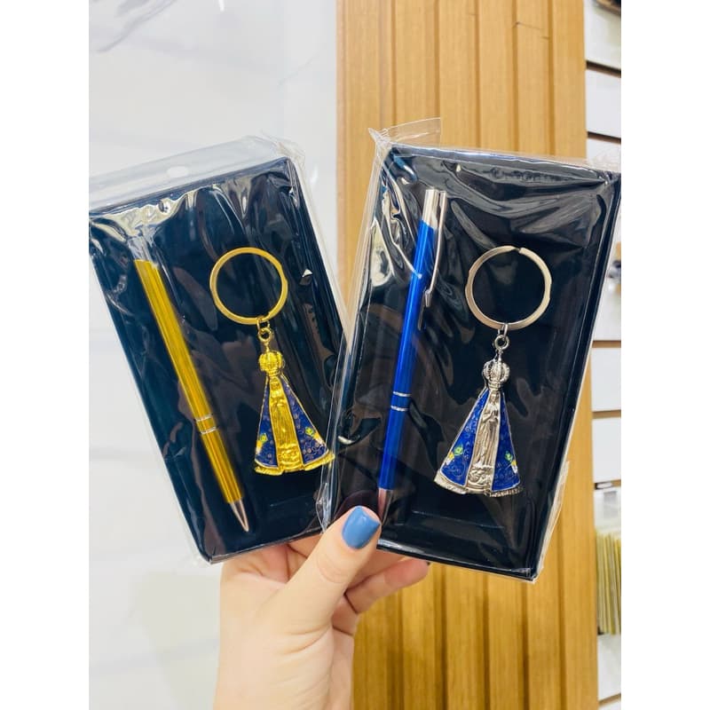 Kit Caneta Luxo com Chaveiro Religioso – Aparecida ou São Bento