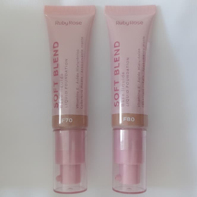 Base líquida Soft Blend Ruby rose / Acabamento Matte
