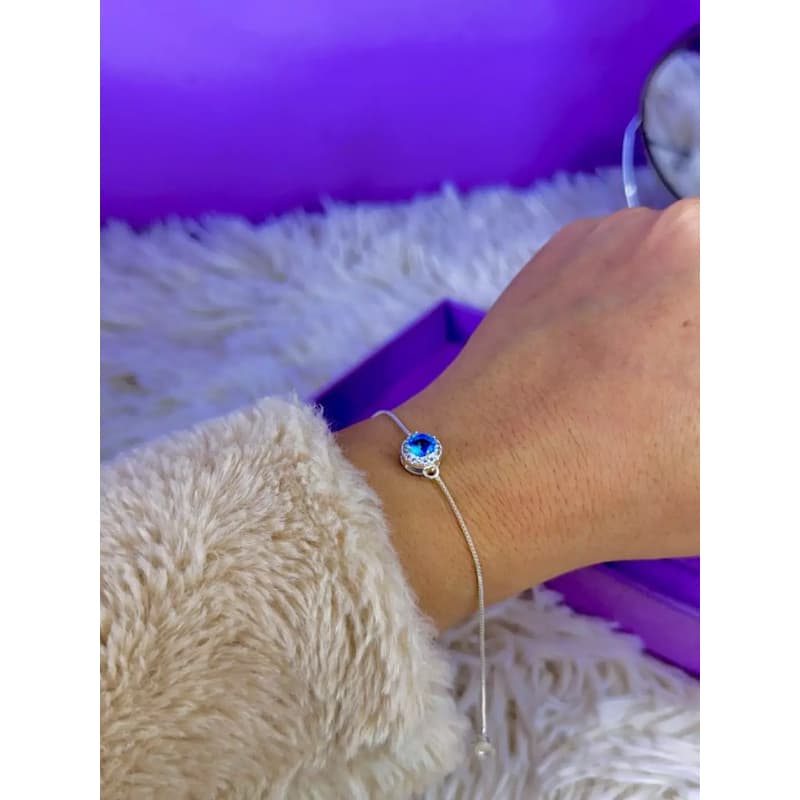 Pulseira pedra redonda + borda cravejada banhada a prata