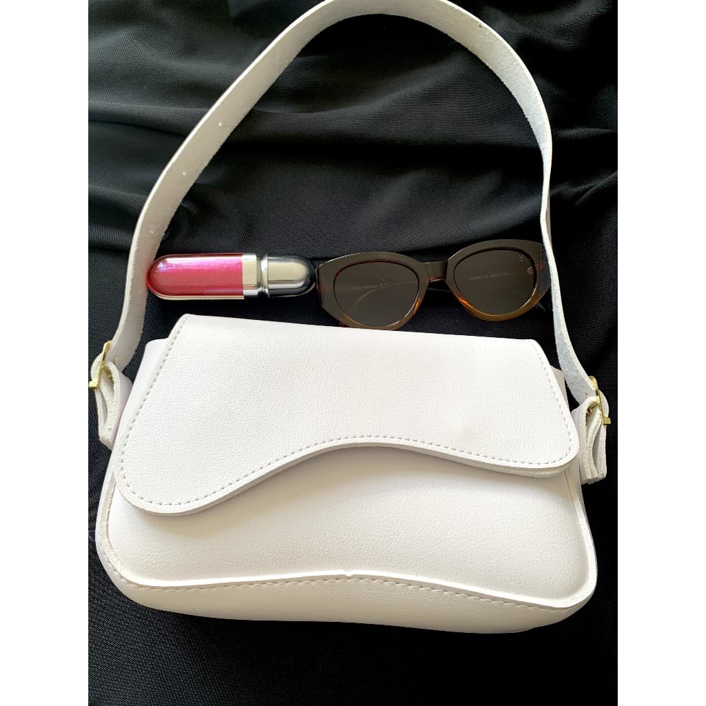 Bolsa de Ombro Feminina Social Baguete Aba Bordada