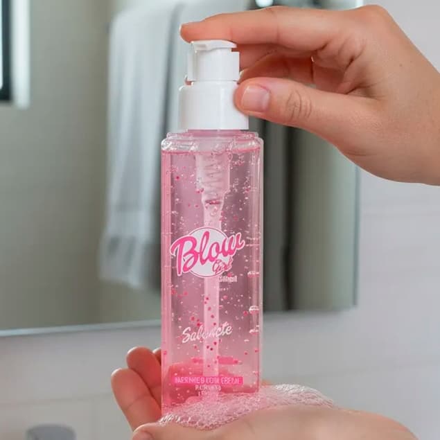 Sabonete Blow Girl Morango com Creme 200ml Hidratante Esferas Bolhas Previne Rugas Deixa Pele Macia