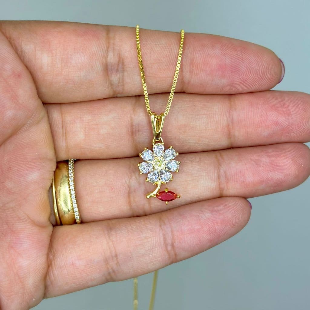 Colar flor cravejada - banhada a ouro