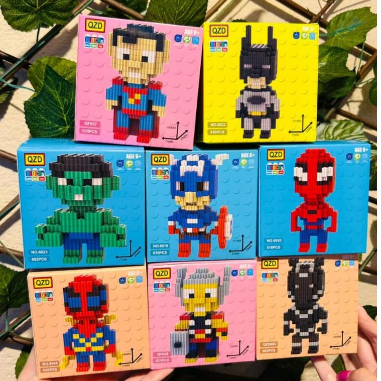 Mini Blocos de Montar Diversos Blocos De Montar Brinquedos Filme Heróis Desenho Menino e Menina