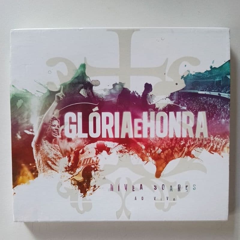 CD Nívea Soares Glória e Honra