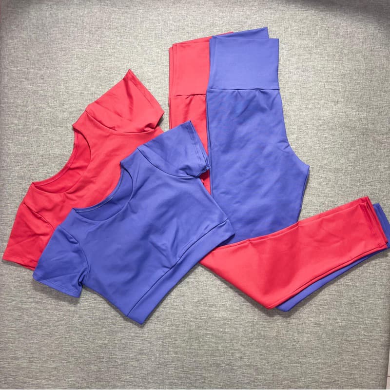 CONJUNTO CALÇA+TOP COM BOJO EM POLIAMIDA PARA TREINOS ESPORTIVOS LINHA PREMIUM
