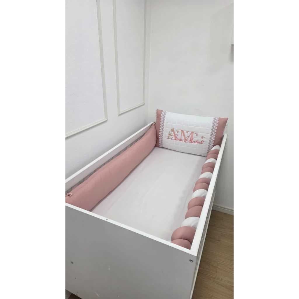 Kit Berço Americano 09 peças  Personalizado com nome Menino Menina (Fazemos com o nome que vc escolher) Bordado
