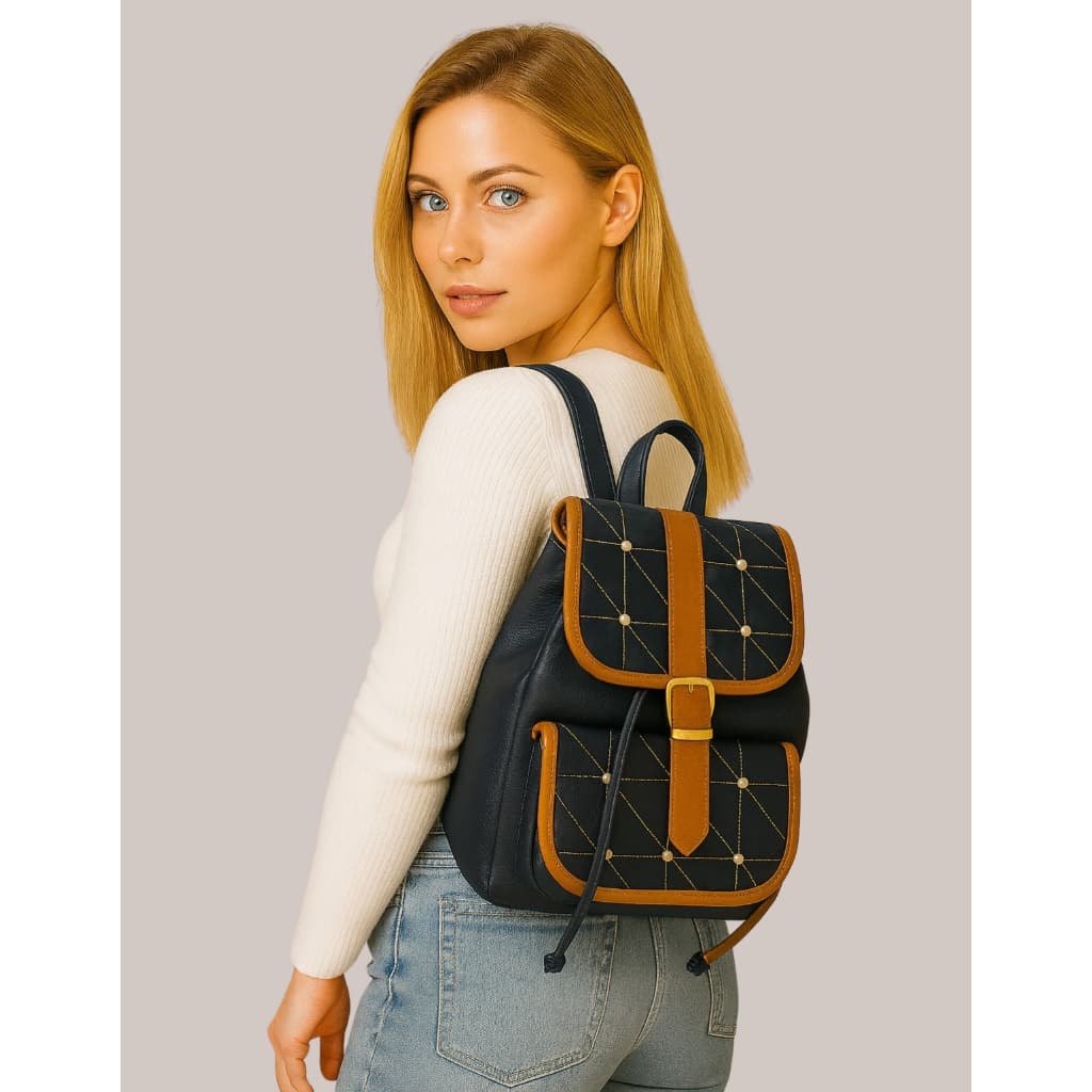 Mochila Feminina Saco De Couro Personalizada Customizada Com Pérolas Escola Faculdade Trabalho