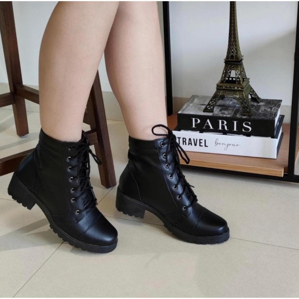 Bota Feminina Coturno Tratorada Confortável Leve Cano Baixo Tendência