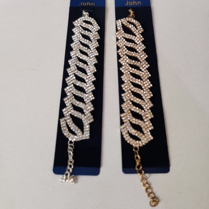 💫 Pulseira Feminina Luxo com Cristais Design Geométrico e Brilho Intenso Elegância Moderna Cristais Lapidados B105060-8