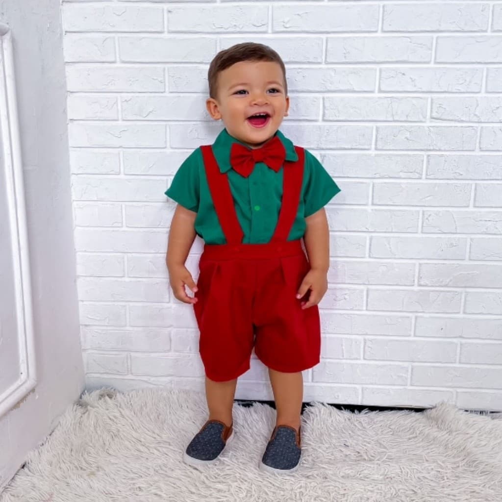 Conjunto Camisa, Shorts com Suspensório e Gravata Vermelho Verde Social Casamento Batizado Natal