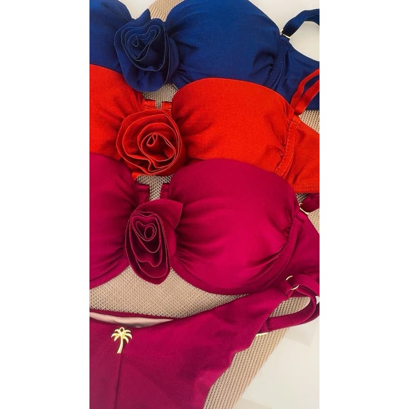 Biquini meia taça detalhe flor calcinha com regulador fio duplo em beach gloss