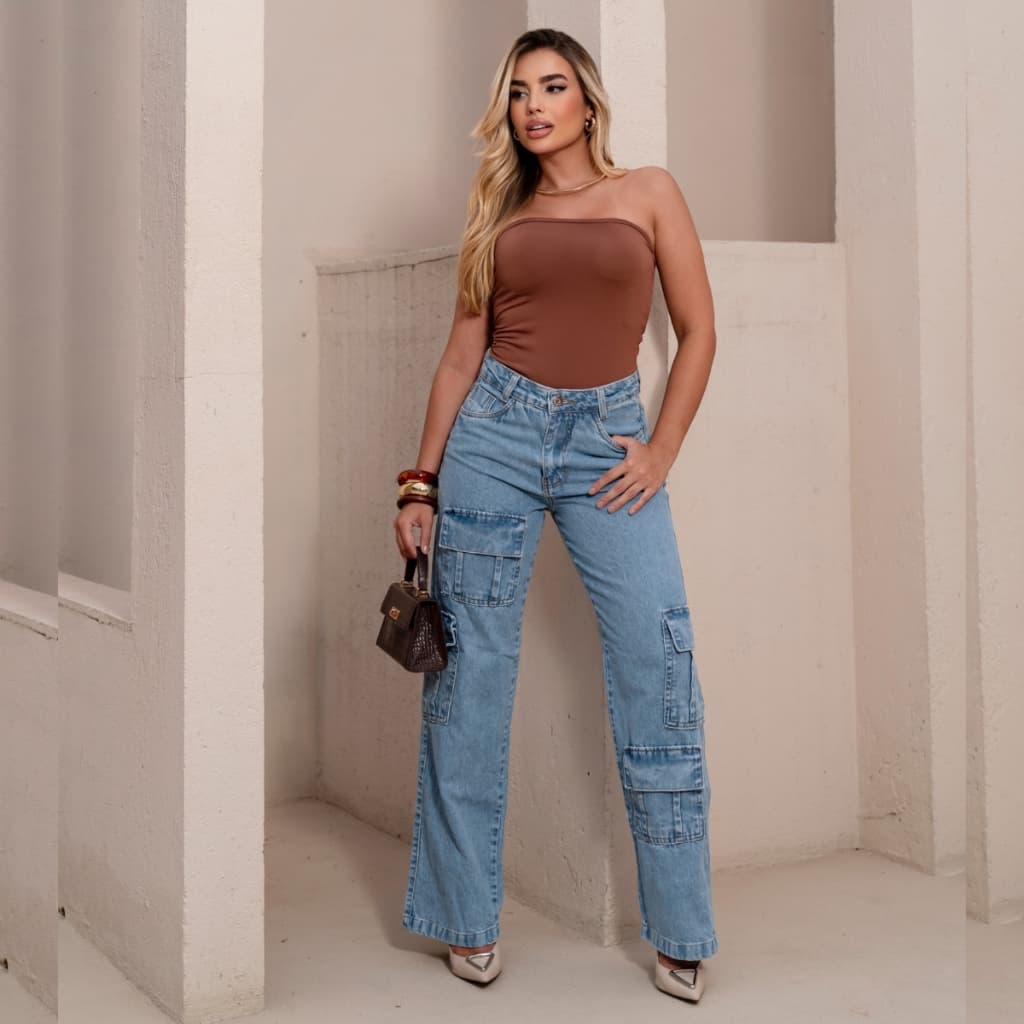Calça Jeans Wide Leg Cargo Feminina Com Vários Bolsos - Camarote Jeans