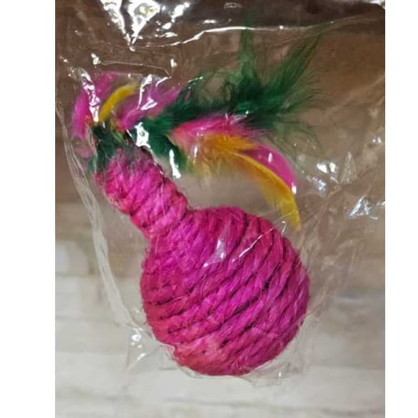 BRINQUEDO GATO BOLINHA DE ARRANHAR COM PENAS ANTIESTRESSE